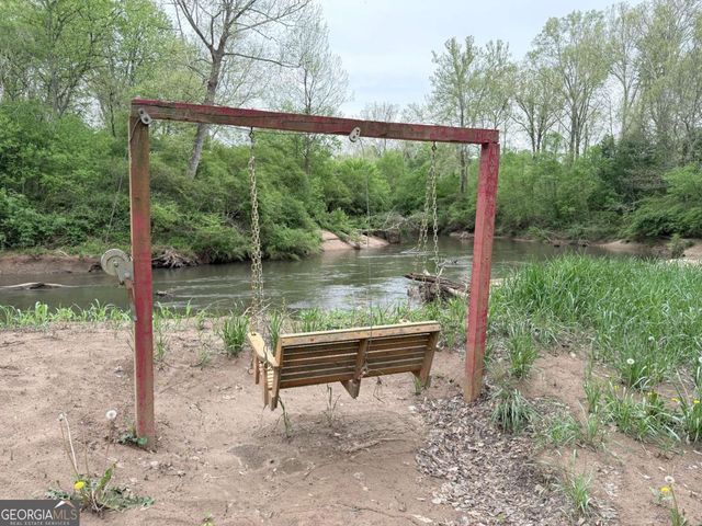 3033 Riviera Drive NW, Conyers, GA 30012