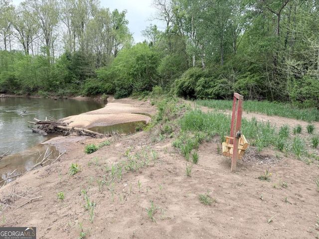 3033 Riviera Drive NW, Conyers, GA 30012