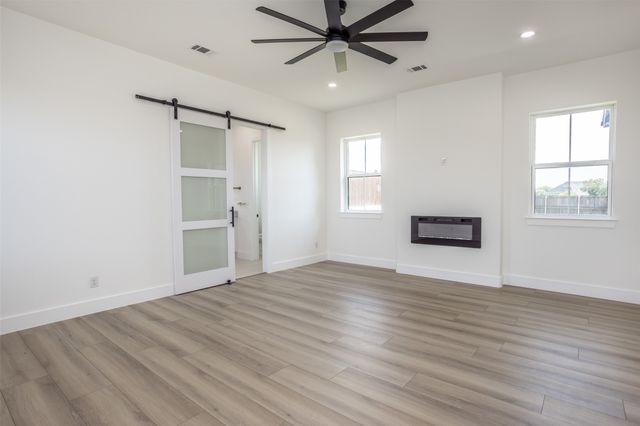 2703 Stonecrest Drive, Sherman, TX 75092