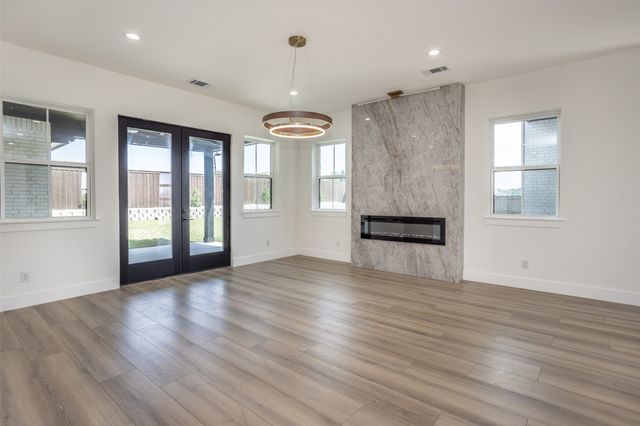 2703 Stonecrest Drive, Sherman, TX 75092