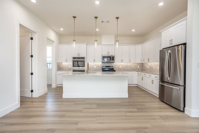 2703 Stonecrest Drive, Sherman, TX 75092