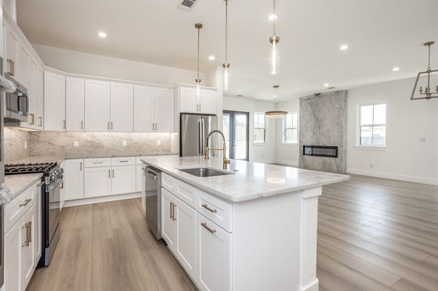 2703 Stonecrest Drive, Sherman, TX 75092