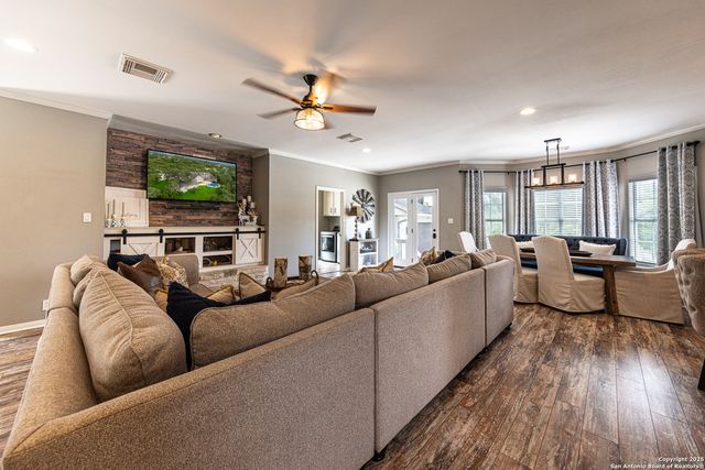 7046 Devonshire, Spring Branch, TX 78070