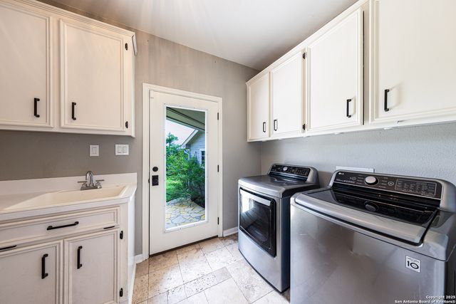 7046 Devonshire, Spring Branch, TX 78070