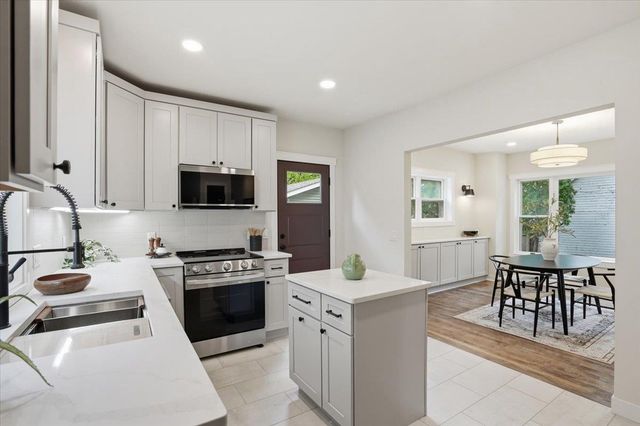 2109 Dayton Street, Madison, WI 53704