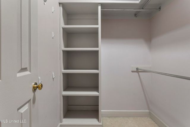 124 Surgeres Place Place, Ocean Springs, MS 39564