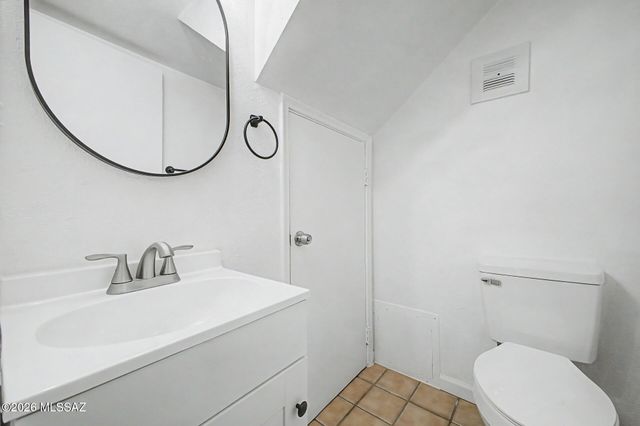 3960 E Flower St Apt 38, Tucson, AZ 85712