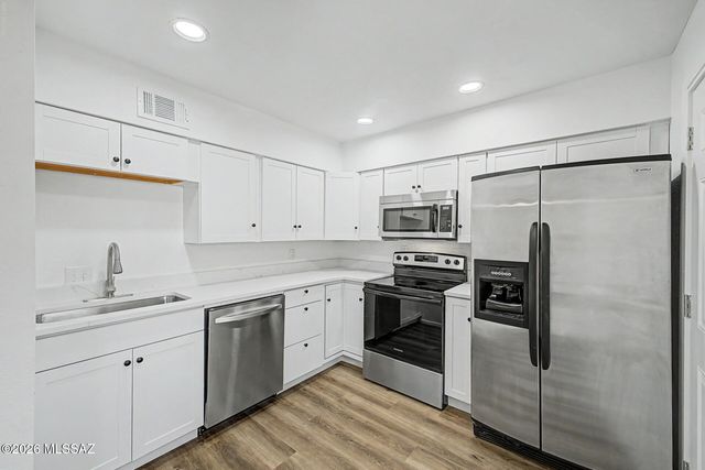 3960 E Flower St Apt 38, Tucson, AZ 85712