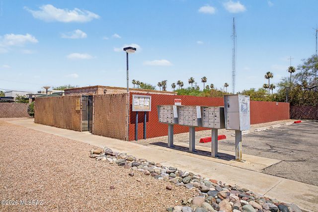 3960 E Flower St Apt 38, Tucson, AZ 85712