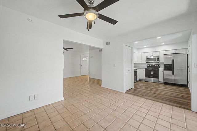 3960 E Flower St Apt 38, Tucson, AZ 85712