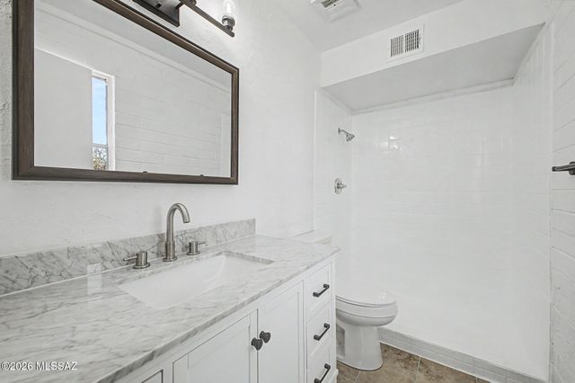 3960 E Flower St Apt 38, Tucson, AZ 85712