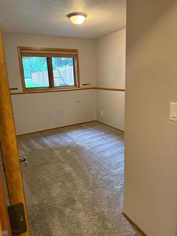 3664 15th Street S, Fargo, ND 58104