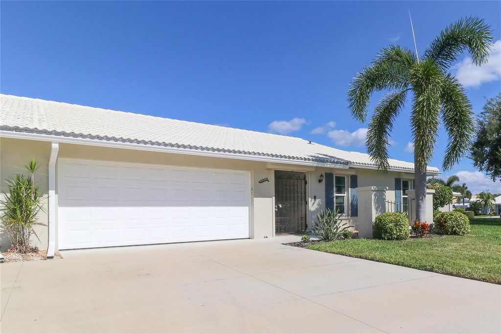 Image 2 of property listing at 6802 8TH AVENUE W, Bradenton, FL 34209