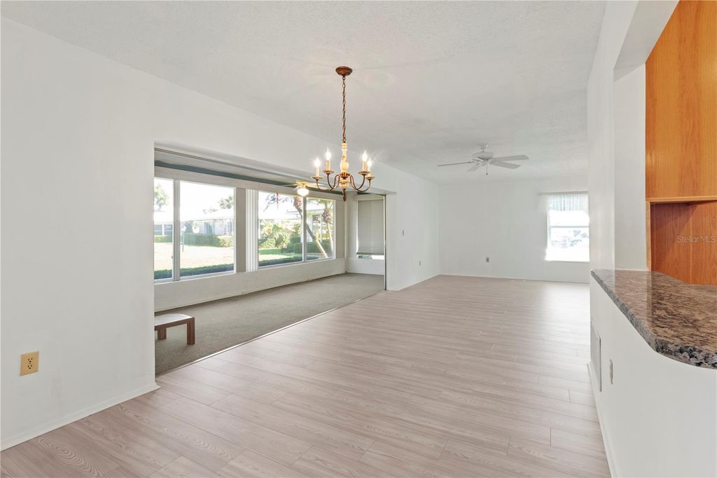 Image 27 of property listing at 6802 8TH AVENUE W, Bradenton, FL 34209