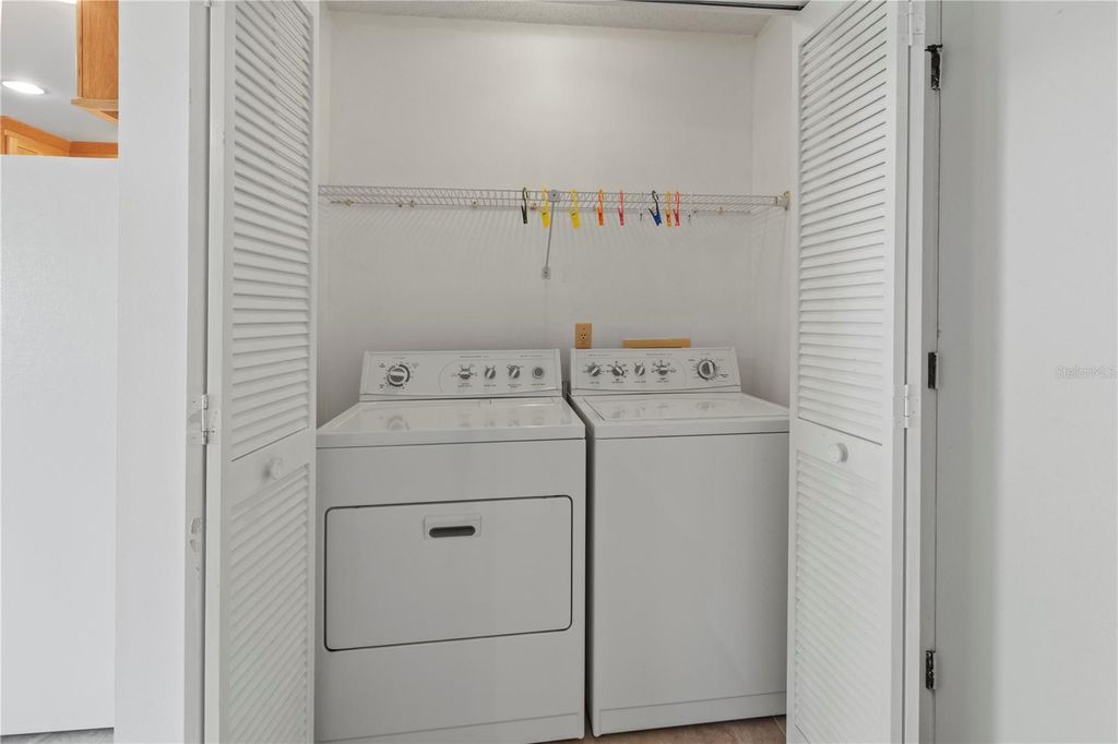 Image 32 of property listing at 6802 8TH AVENUE W, Bradenton, FL 34209