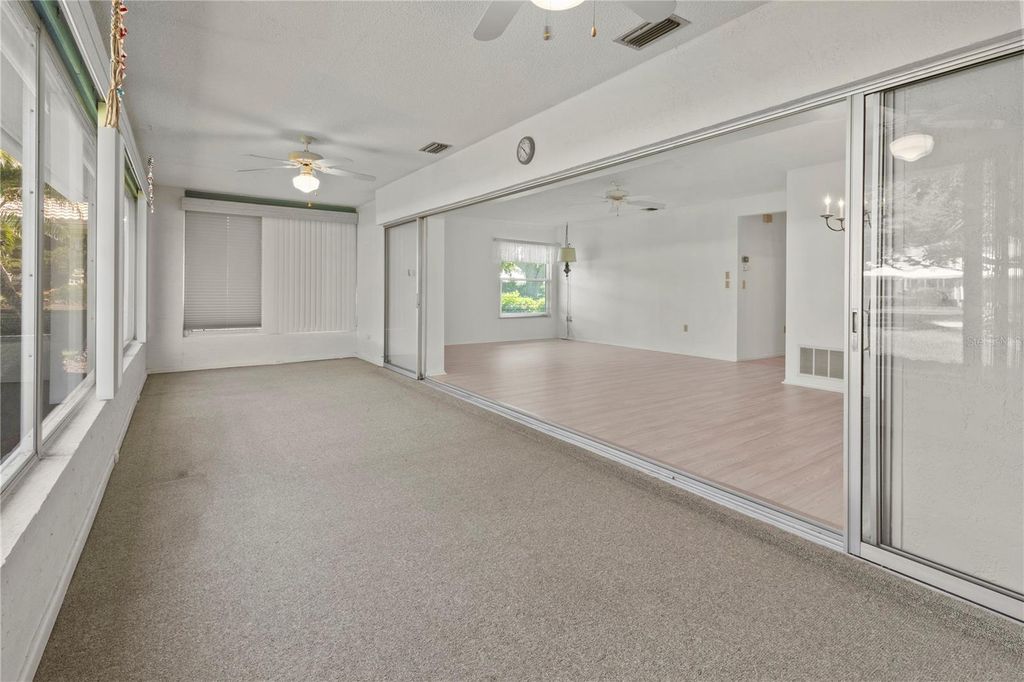 Image 43 of property listing at 6802 8TH AVENUE W, Bradenton, FL 34209