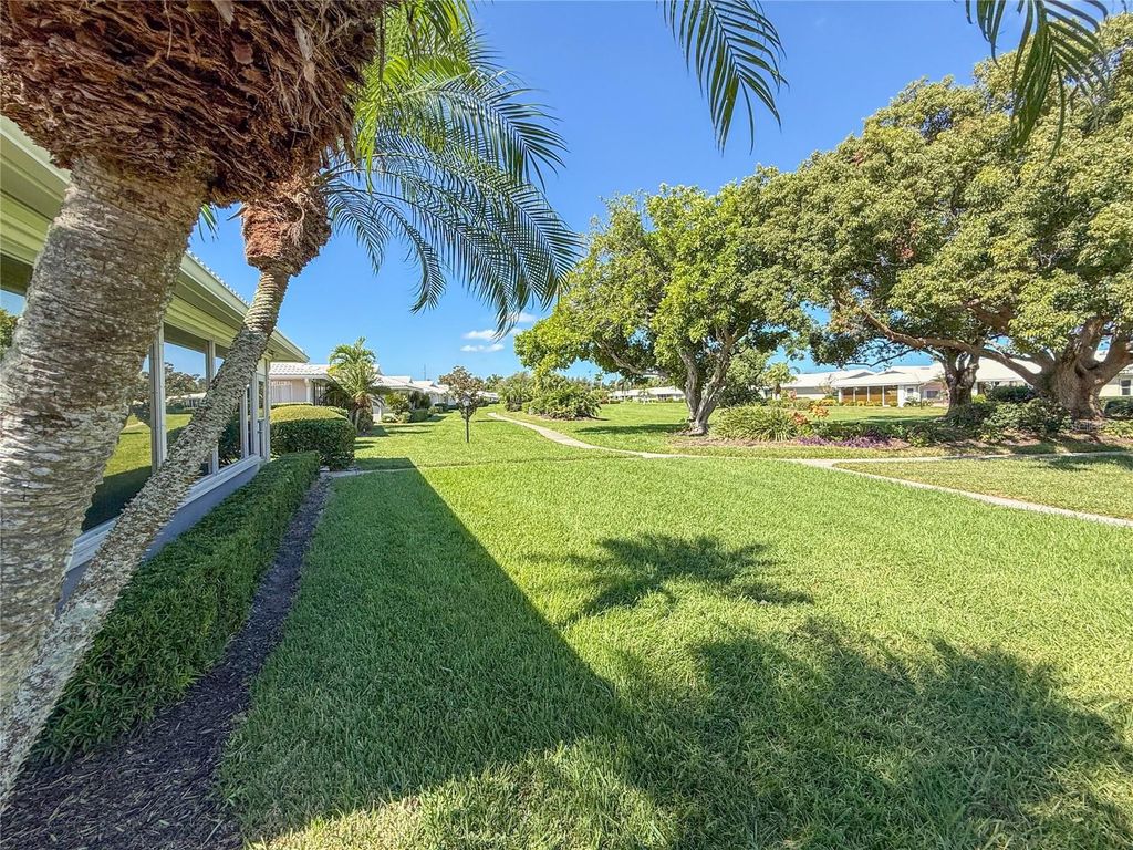 Image 54 of property listing at 6802 8TH AVENUE W, Bradenton, FL 34209