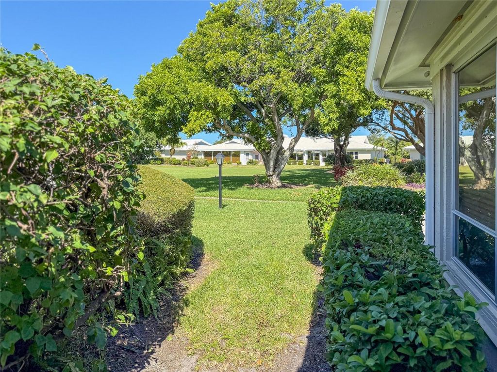 Image 58 of property listing at 6802 8TH AVENUE W, Bradenton, FL 34209