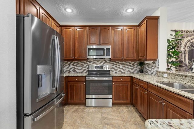 55 RIVERVIEW BEND S 2033, Palm Coast, FL 32137