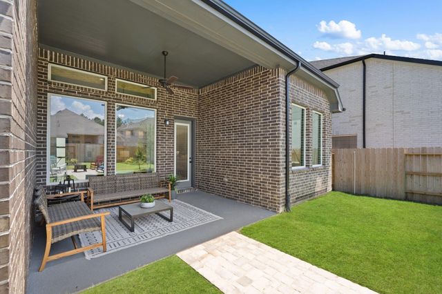 13302 Valley Orchard, Tomball, TX 77375