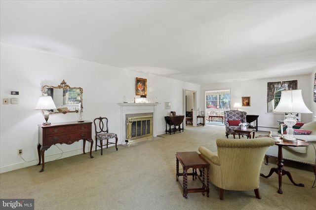 412 NEWBOLD RD, Jenkintown, PA 19046