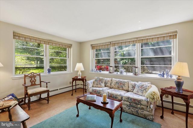 412 NEWBOLD RD, Jenkintown, PA 19046