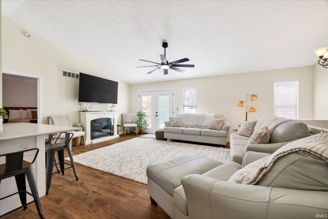 1217 W Woodhill Drive, Bloomington, IN 47403