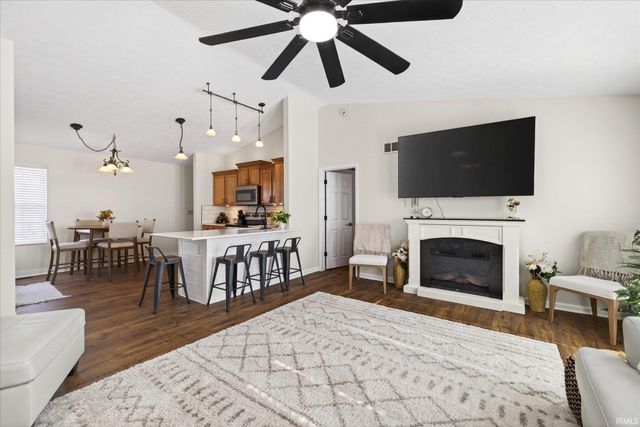 1217 W Woodhill Drive, Bloomington, IN 47403