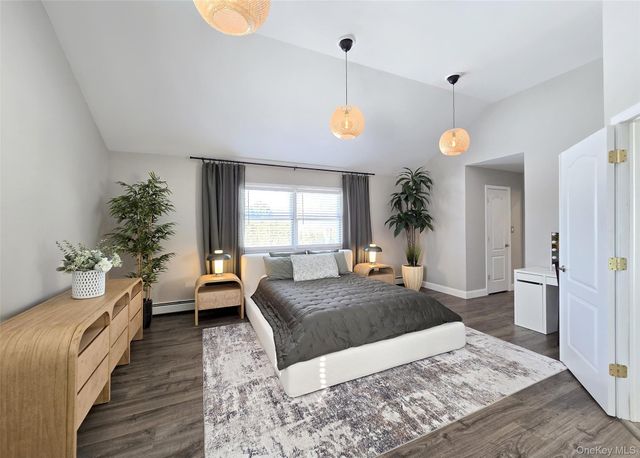 11 Simpson Gate, Manorville, NY 11949