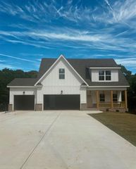 348 Pinewood Drive, Covington, GA 30014