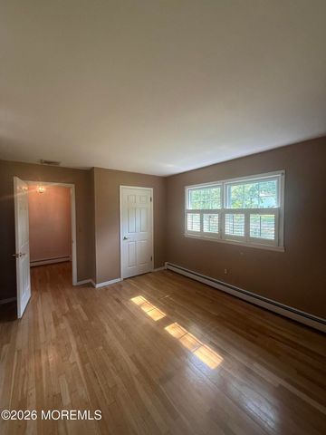 127 Cardinal Drive, Toms River, NJ 08755