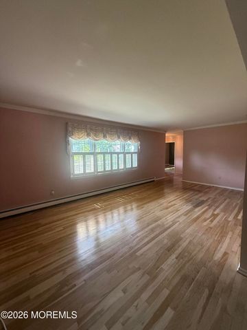 127 Cardinal Drive, Toms River, NJ 08755
