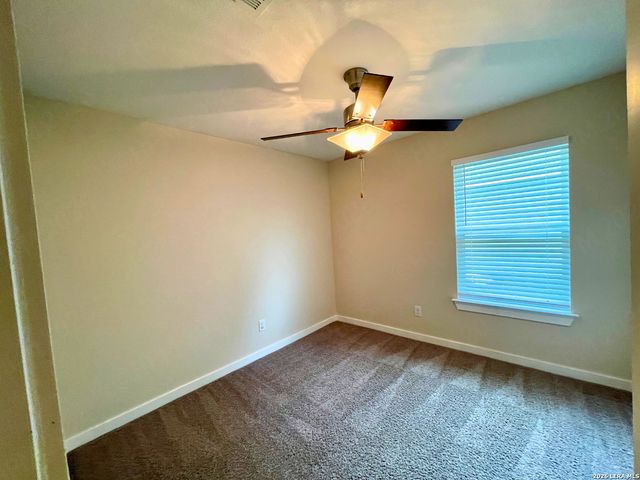 5226 Nature Path, Marion, TX 78124