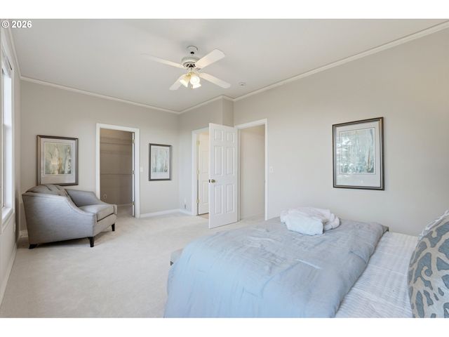 17 HIDALGO St, Lake Oswego, OR 97035