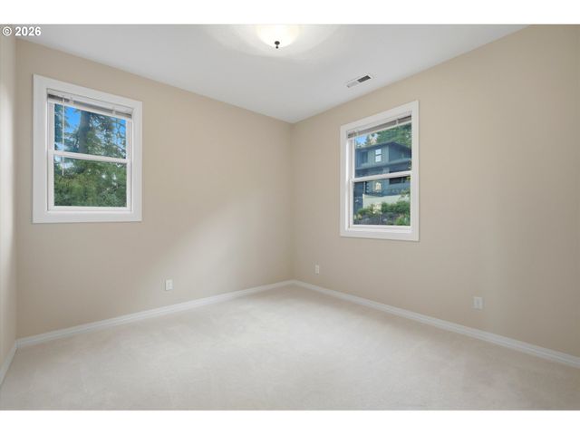 17 HIDALGO St, Lake Oswego, OR 97035