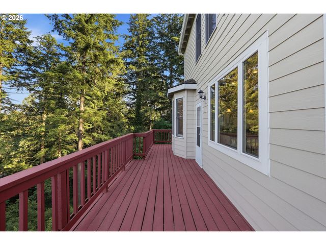 17 HIDALGO St, Lake Oswego, OR 97035