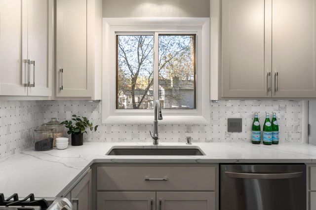 10604 32nd Avenue N, Plymouth, MN 55441