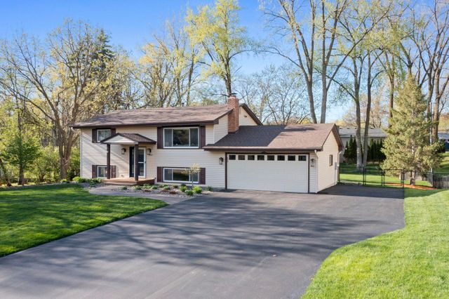 10604 32nd Avenue N, Plymouth, MN 55441