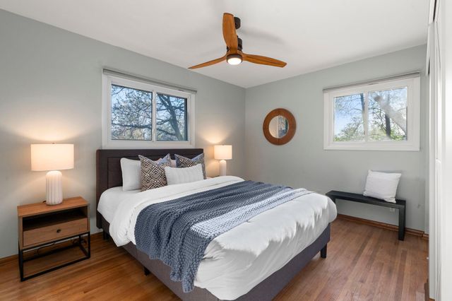 10604 32nd Avenue N, Plymouth, MN 55441