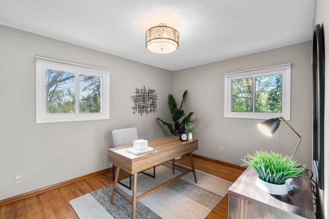 10604 32nd Avenue N, Plymouth, MN 55441