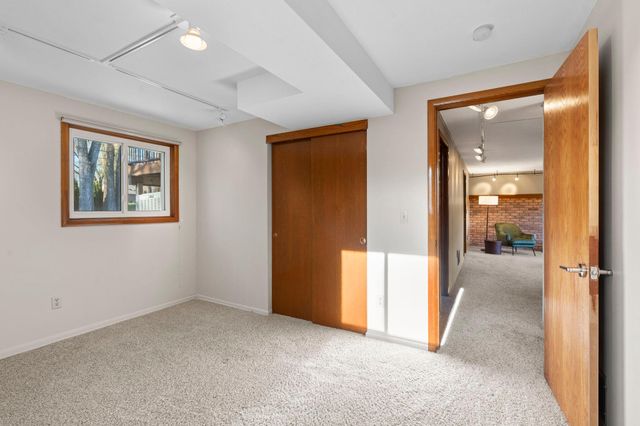 10604 32nd Avenue N, Plymouth, MN 55441