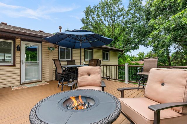 10604 32nd Avenue N, Plymouth, MN 55441