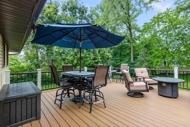 10604 32nd Avenue N, Plymouth, MN 55441