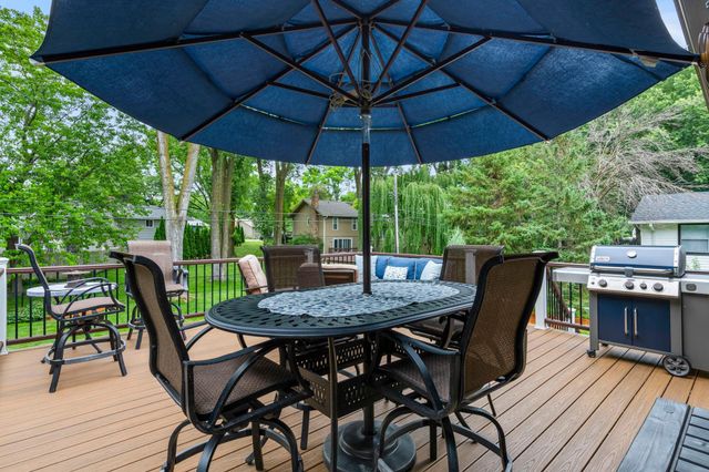 10604 32nd Avenue N, Plymouth, MN 55441