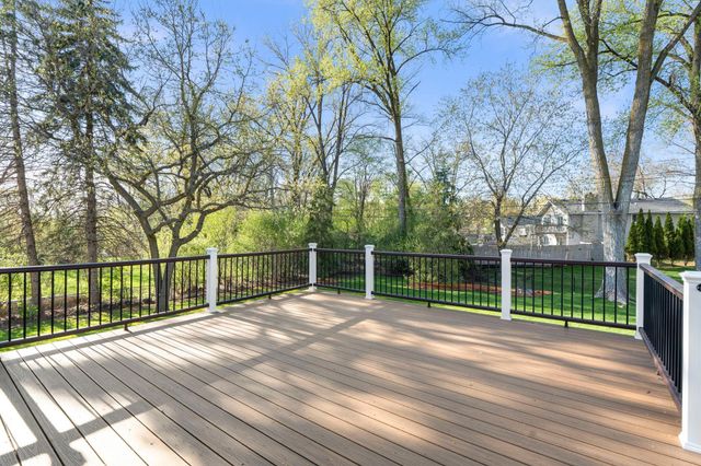 10604 32nd Avenue N, Plymouth, MN 55441