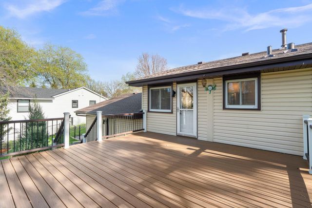 10604 32nd Avenue N, Plymouth, MN 55441