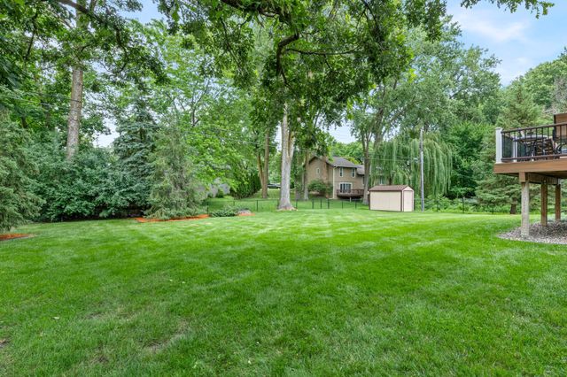 10604 32nd Avenue N, Plymouth, MN 55441