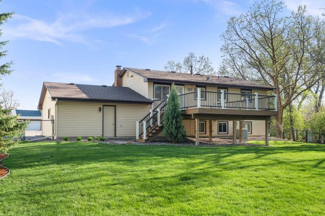 10604 32nd Avenue N, Plymouth, MN 55441