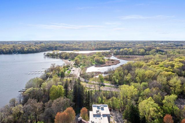 10604 32nd Avenue N, Plymouth, MN 55441