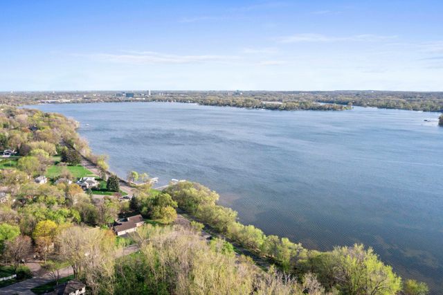 10604 32nd Avenue N, Plymouth, MN 55441